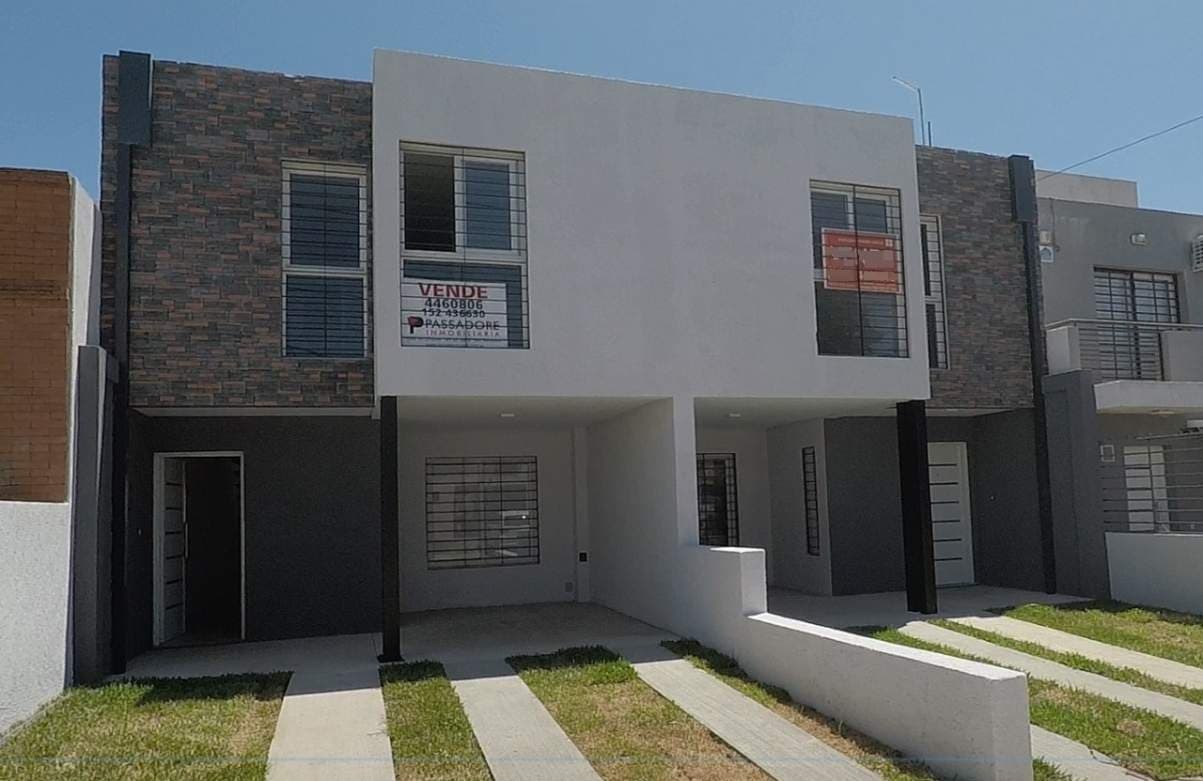 Venta DUPLEX B° Nuevo Urca, calle Caceres - Imagen 1