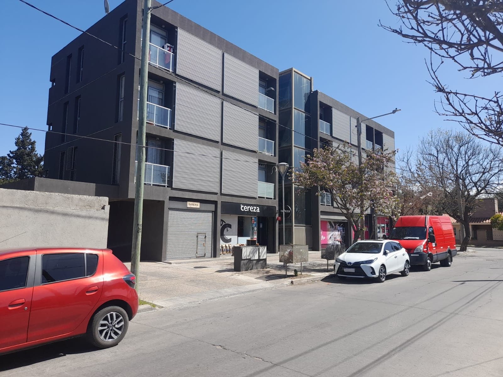 Venta COCHERA en Complejo VITRA, calle Nazaret, Barrio Las Rosas Cordoba ID: 4254 - Imagen 1