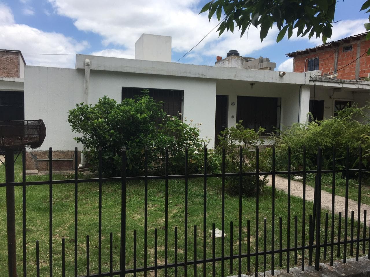 Venta CASA B° Santa Ana, calle Robin Ferreyra - Imagen 1