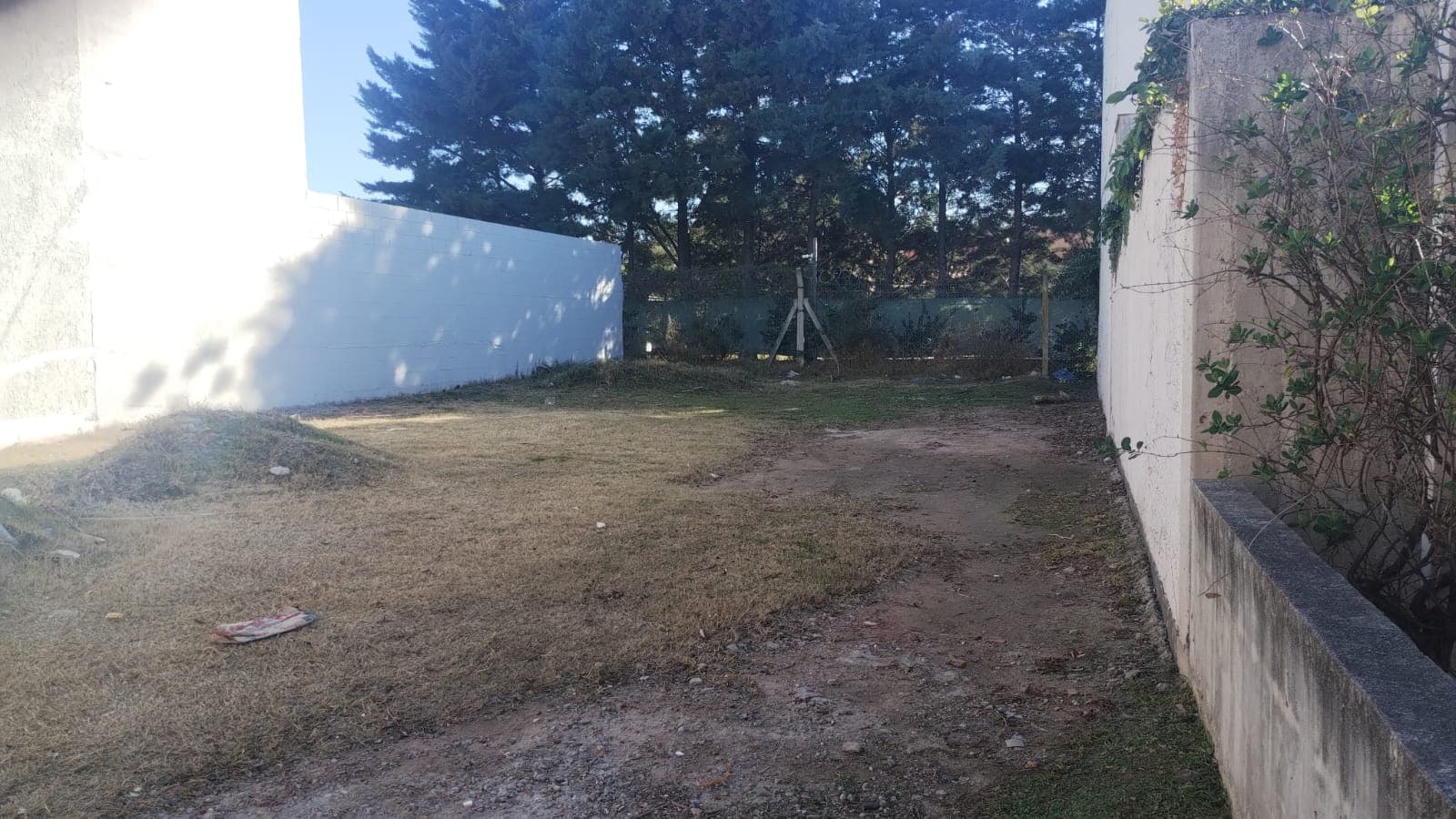 VENTA DE LOTE EN CAMPO DE VUELO - Imagen 1