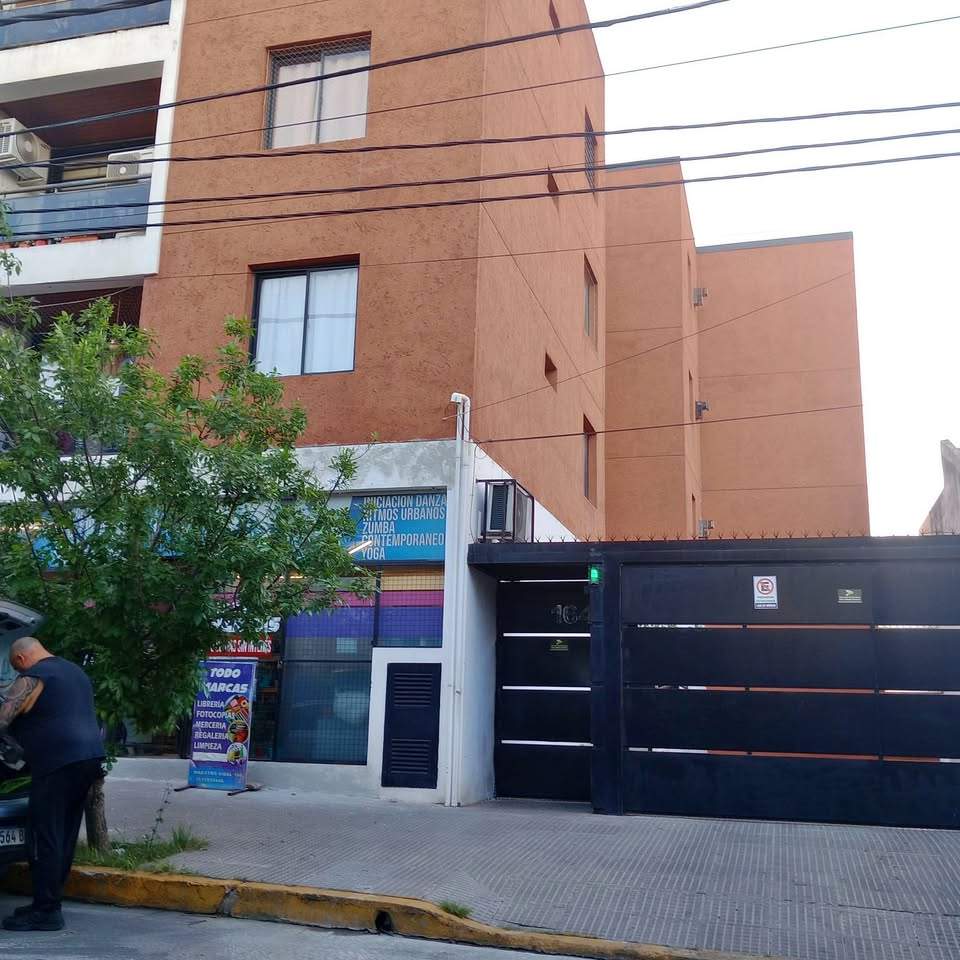 DEPARTAMENTO EN VENTA EN BARRIO ALTO ALBERDI - Imagen 1